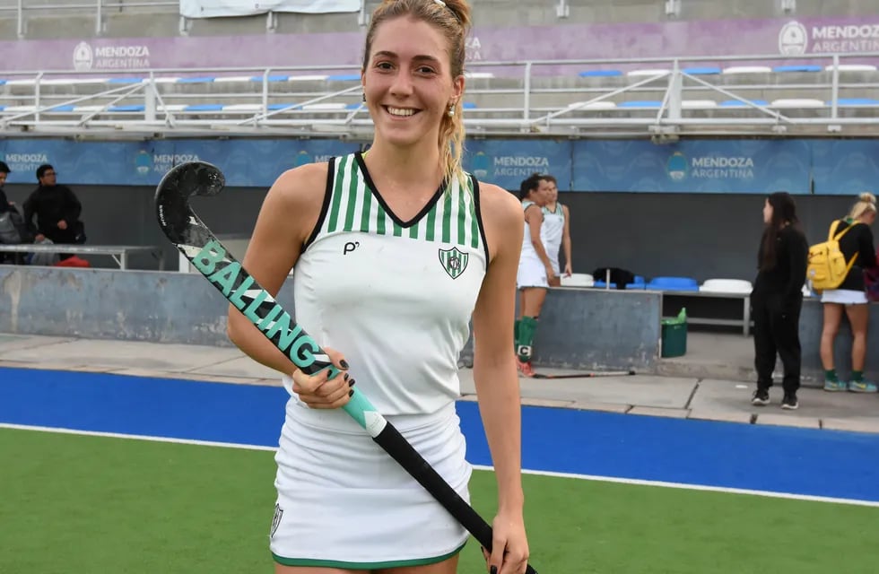 Luciana  Belizón: “Soñaba con seguir creciendo en el deporte e ir a Europa a jugar hockey”