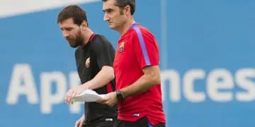 El DT de Barcelona no confirmó como titular al rosarino para jugar ante Sevilla. Las fatigas musculares, el centro de la cuestión. 