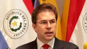 Un ministro de Paraguay dijo que le "gustaría levantar una muralla en la frontera con Argentina"