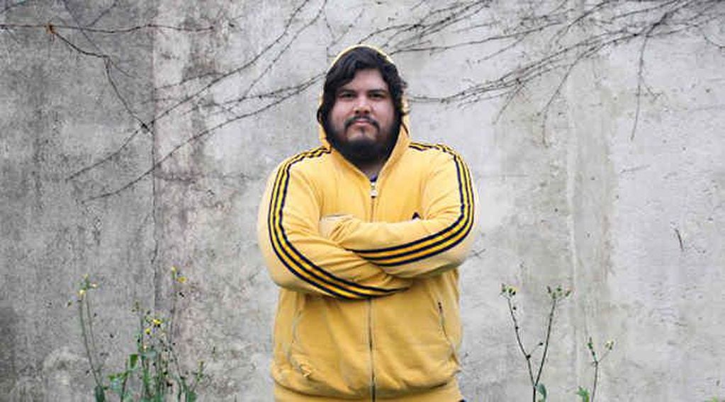 Santiago Motorizado se presenta en Mendoza para presentar “Canciones sobre una casa, cuatro amigos y un perro”.