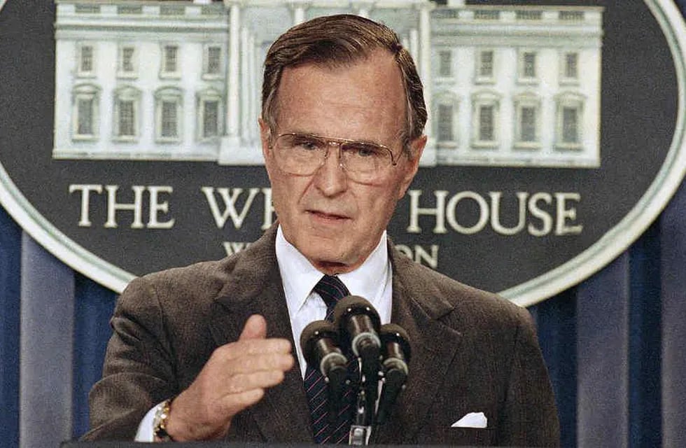 En la invasión de Bush padre, los aliados eran Estados Unidos y 36 países, que aplaudían la destrucción de Irak. / Foto: AP