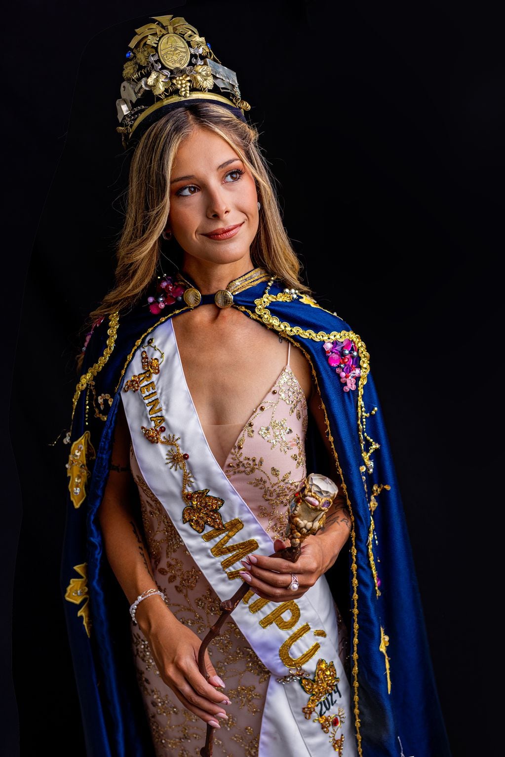 Brunela Puga dice que es la primera vez que una candidata de Fray Luis Beltrán porta la corona de reina departamental de Maipú.