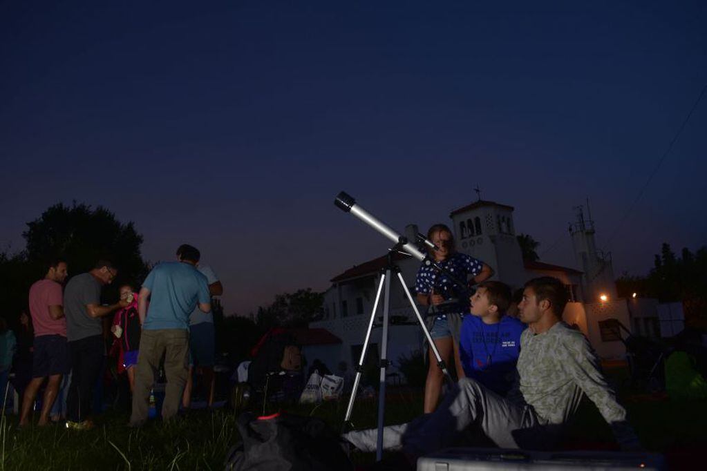Entre las actividades, se destacan las observaciones nocturna y diurna que organiza el Observatorio Pierre Auger. Foto Ilustrativa / Los Andes