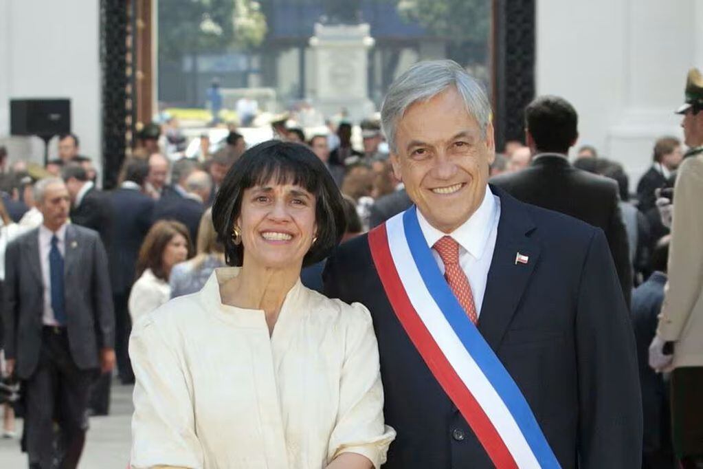 Sebastián Piñera junto a su hermana, Magdalena. 