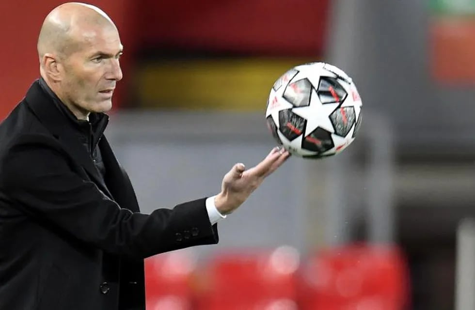 Zidane no cree que el Real Madrid deba quedar fuera de la Champions por una sanción impuesta por la UEFA tras querer ser parte de la frustrada Superliga de Europa.