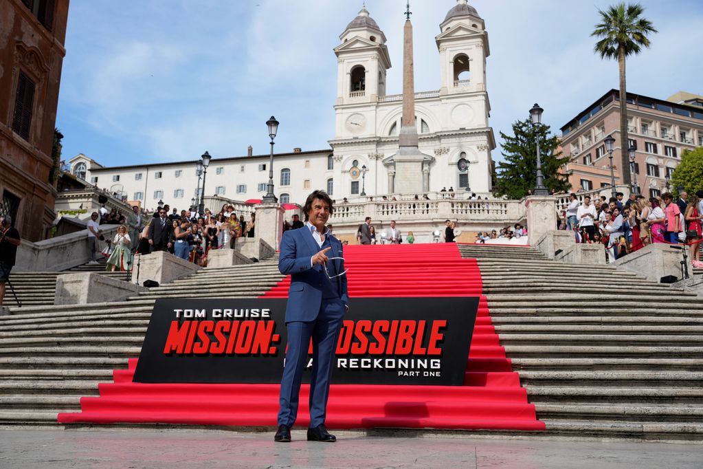 Tom Cruise en Roma, promocionando "Misión Imposible 7". (AP)