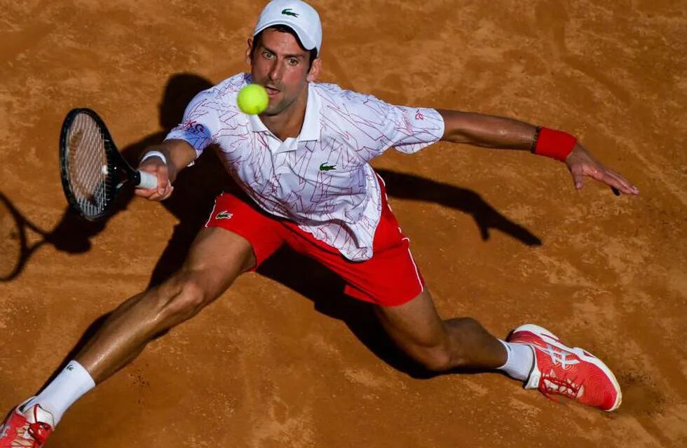 Novak Djokovic sufrió ante el alemán Dominik Koepfer (6-3, 4-6, 6-3) pero clasificó a las semifinales del Masters 1000 de Roma.