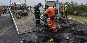 Explotó un camión en Colombia: siete muertos