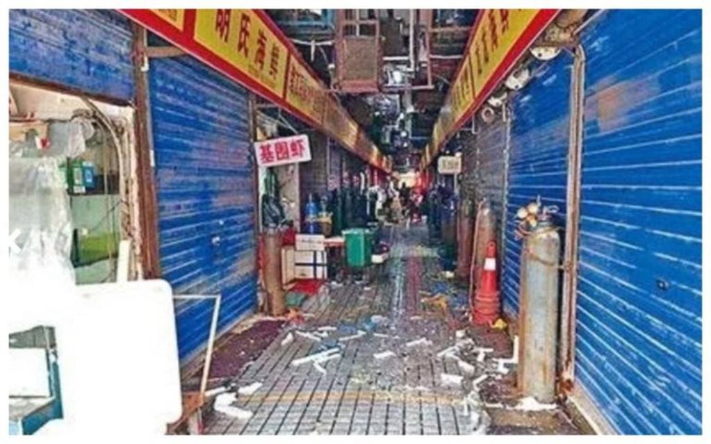 Una de las primeras medidas del gobierno Chino fue cerrar los mercados de animales de Wuhan.