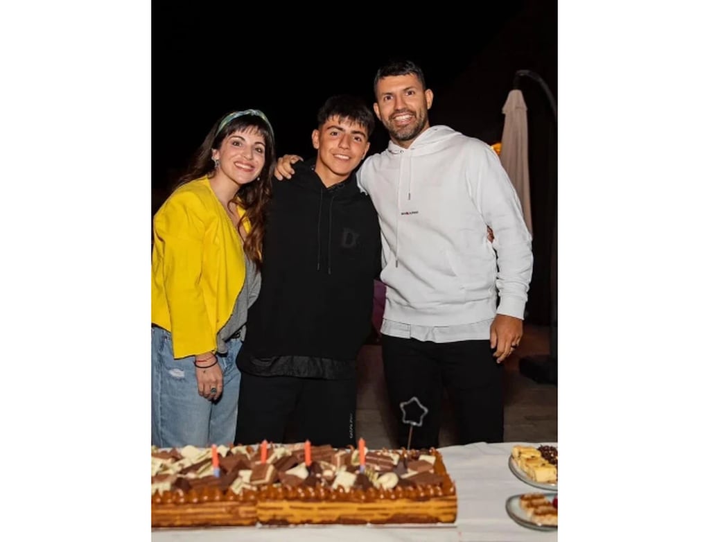 Gianina Maradona y el Kun Agüero en el cumpleaños 14 de su hijo, Benjamín. Foto: Instagram.