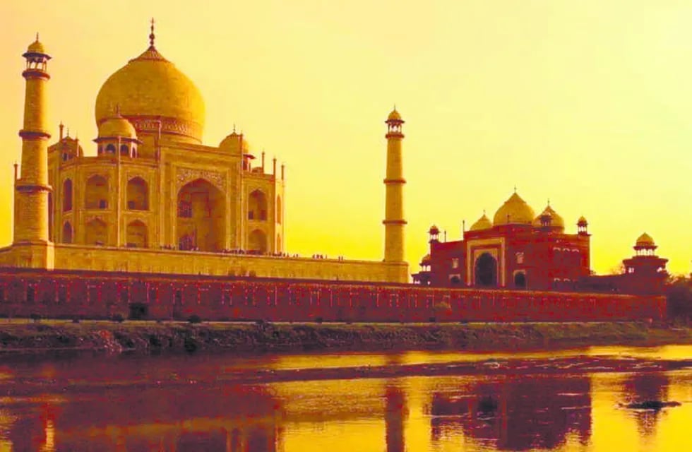 Limitarán visitas al Taj Mahal