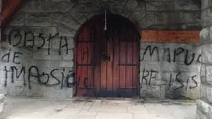 Ataque a una iglesia de Villa La Angostura: acusan a los mapuches