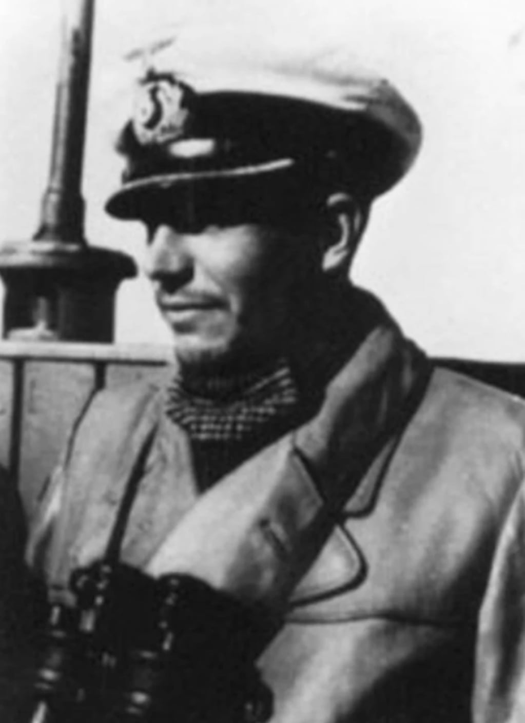 Karl-Adolf Schlitt, el capitán del navío alemán.