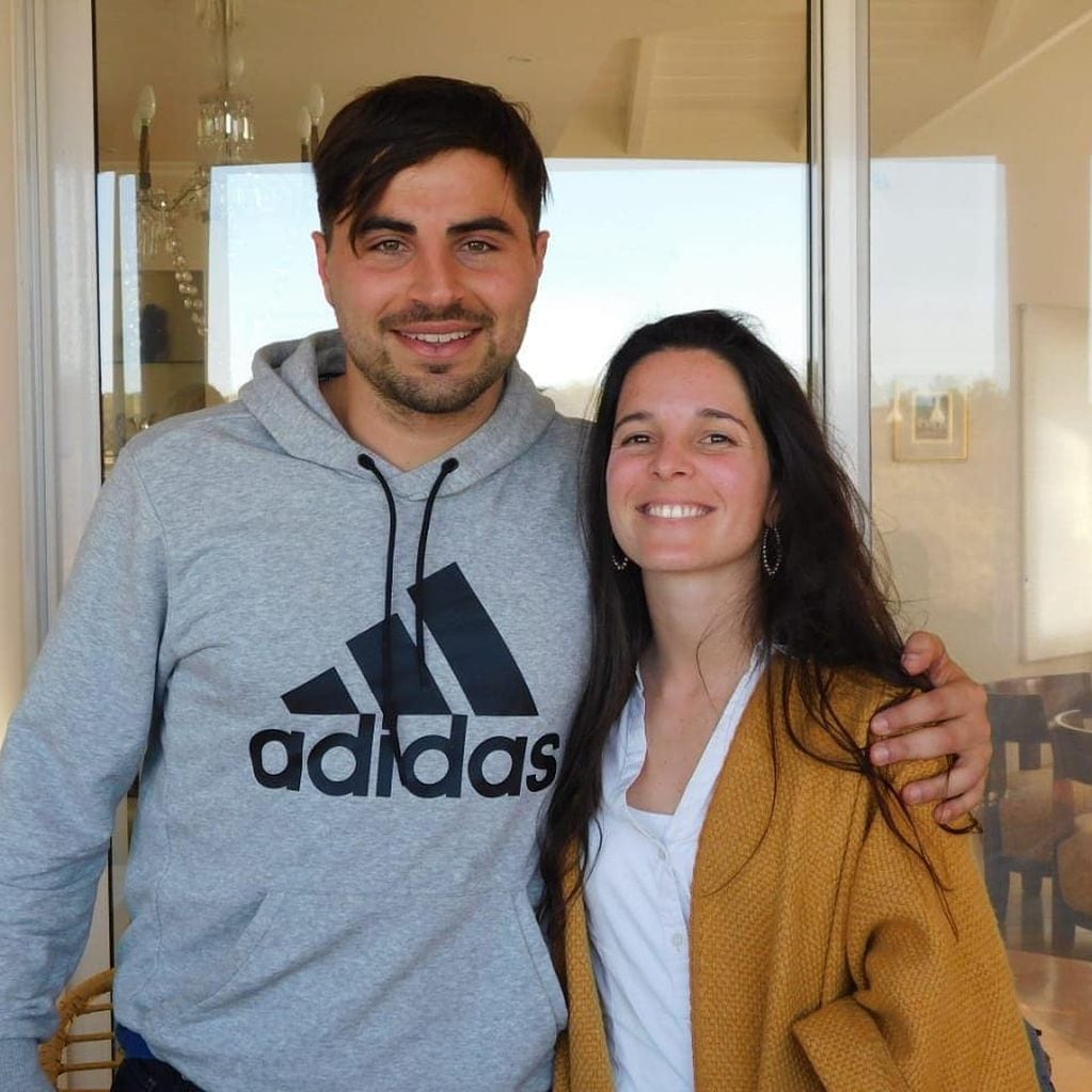 Juan Pablo Ruarte y Lourdes Corominas, la pareja cordobesa que perdió el anillo de compromiso (Instagram)
