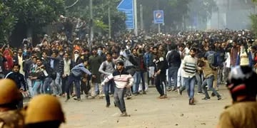 Multitudinarias protestas en India por ofensas a Mahoma