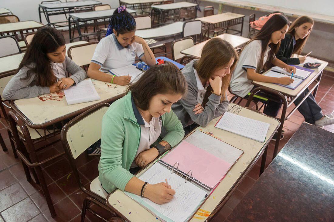 
Gracias a la inteligencia artificial se evitó el abandono escolar de 4.500 estudiantes secundarios en Mendoza

Foto: Ignacio Blanco / Los Andes