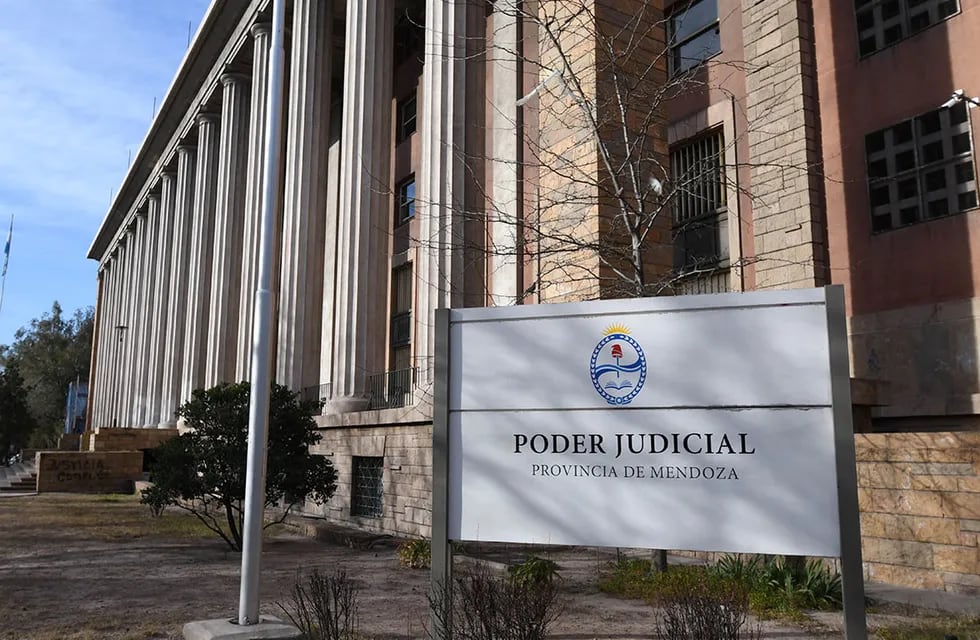 Fachada del edificio del Poder Judicial de Mendoza. | Foto: Los Andes