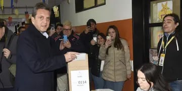 Sergio Massa, al votar en las Paso (Unión por la Patria).