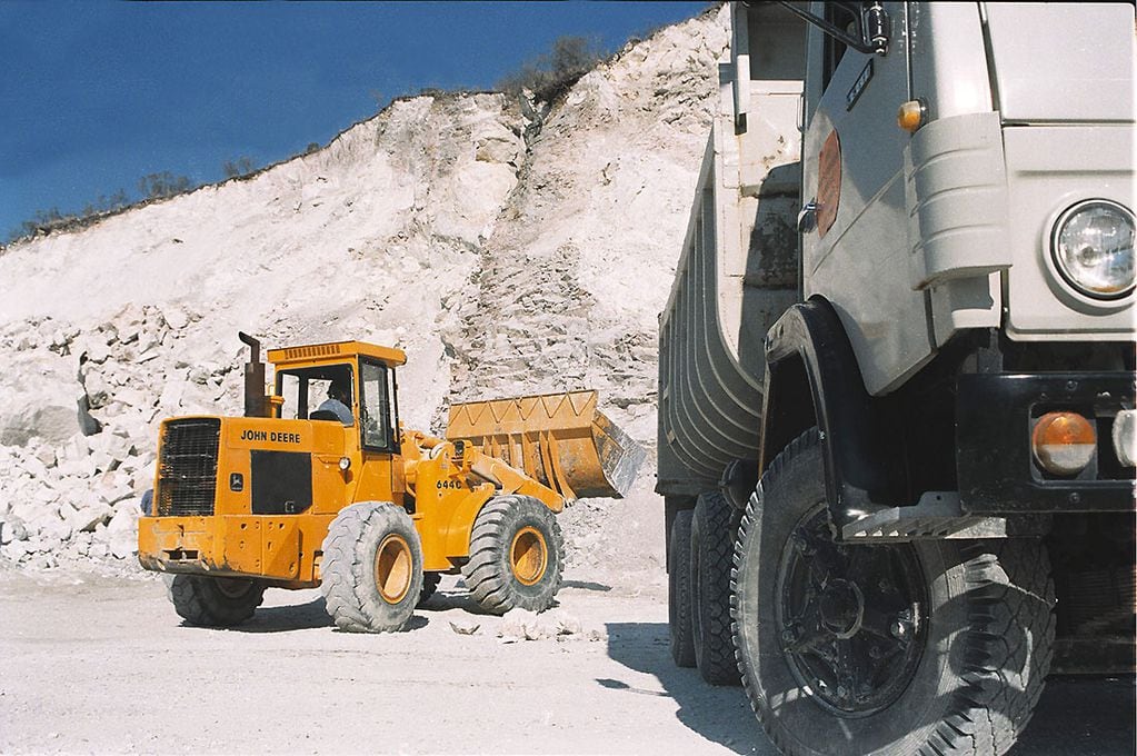 Minera Escondida proyecta ingresos por más de 10.000 millones de dólares este año. 