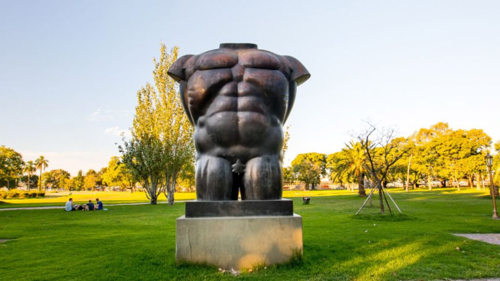 Una escultura de Fernando Botero, quien exploró nuevos límites en este género. 