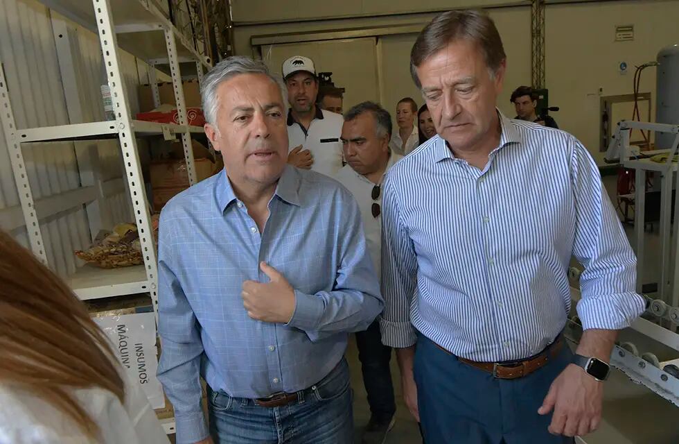 El gobernador Rodolfo Suárez junto a Alfredo Cornejo.

Foto: Orlando Pelichotti