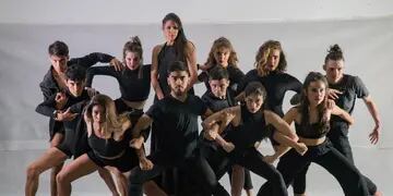 Bajo la dirección del coreógrafo Adrián Séptimo se estrena esta obra de danza contemporánea que traza las vivencias del hombre y su camino. 