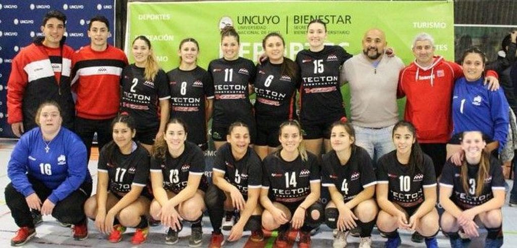 
    Las maipucinas quieren derrotar al equipo de Maca Sans / Cortesía Das Handball
   