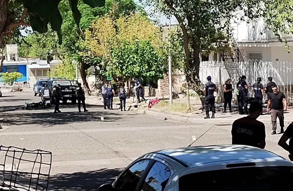 Un delivery murió en Las Heras tras chocar con un móvil policial. | Foto: gentileza Matías Pascualetti