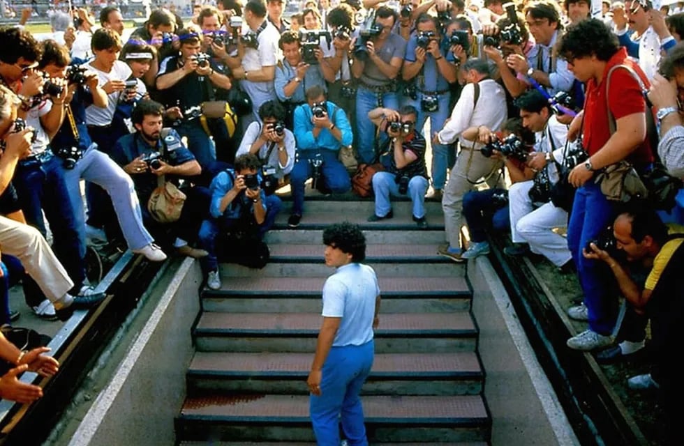 Diego Maradona, inolvidable dentro y fuera de la cancha - Archivo