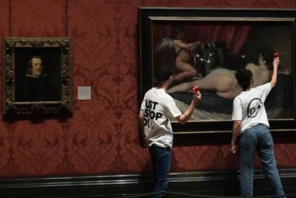 Ecologistas atacaron a martillazos un cuadro de Diego Velázquez