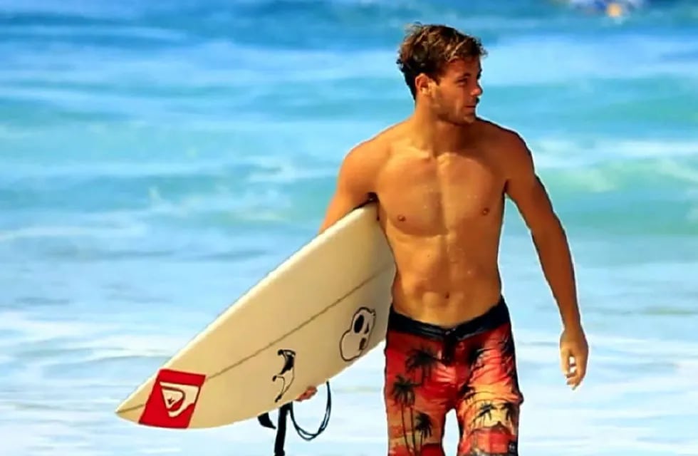 Regresa el mejor surfista argentino