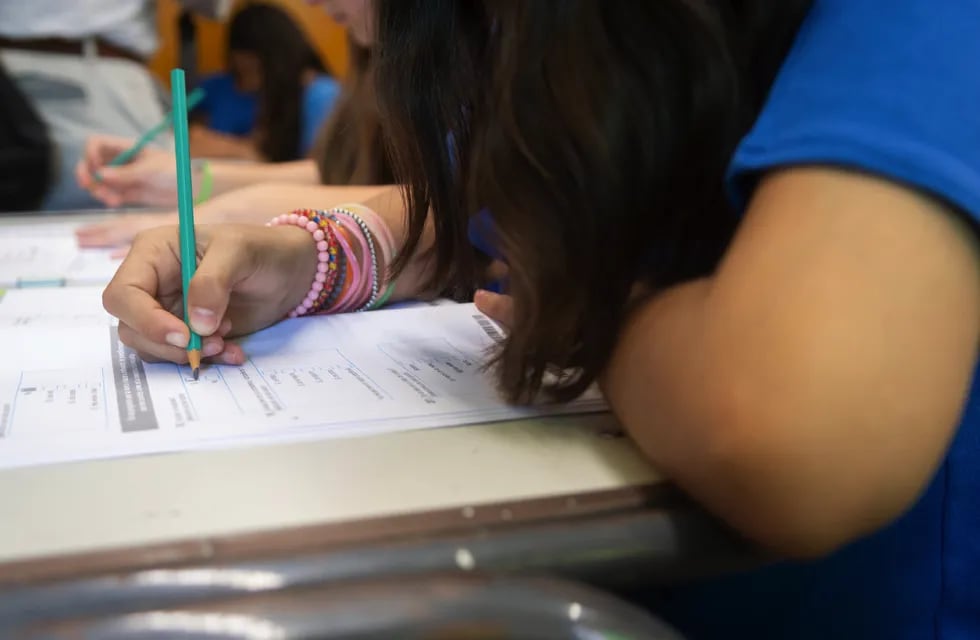 La DGE autorizó un aumento del 13% en las cuotas de los colegios privados con aporte estatal. Foto: Ignacio Blanco/ Los Andes