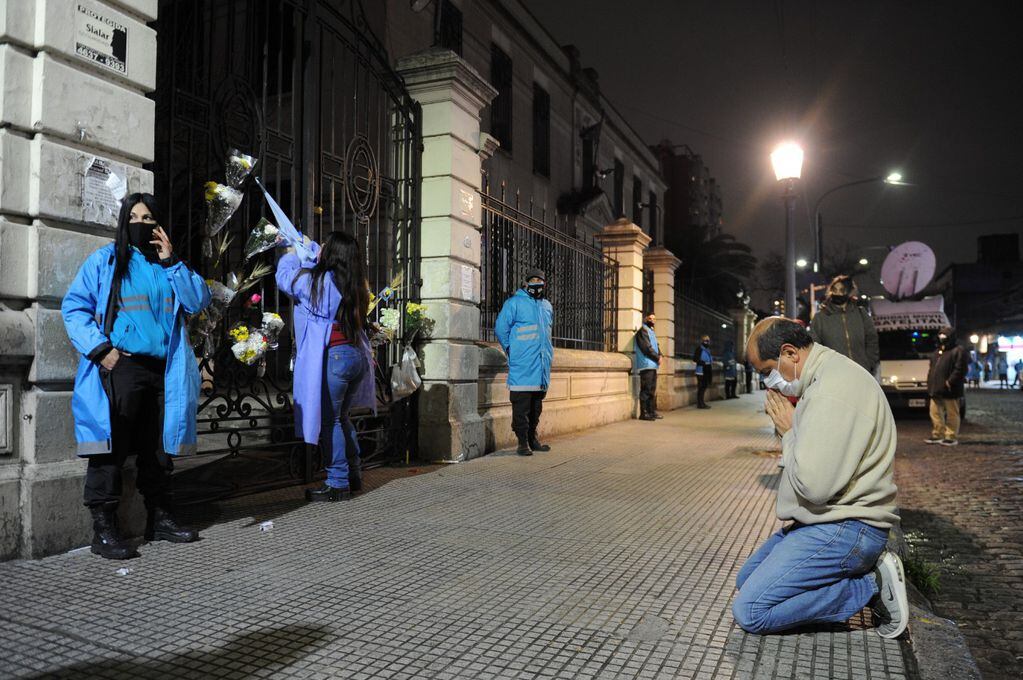 En Buenos Aires muy poca gente se acercó al templo debido a la pandemia.