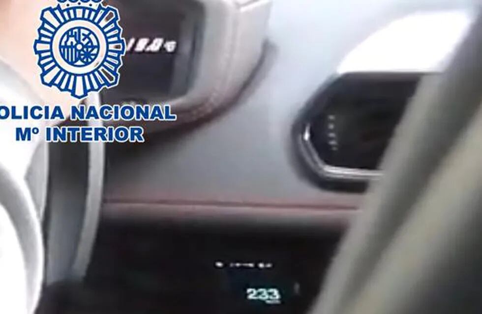 Youtuber detenido por conducir a 233 km/h en un Lamrghini Huracán.