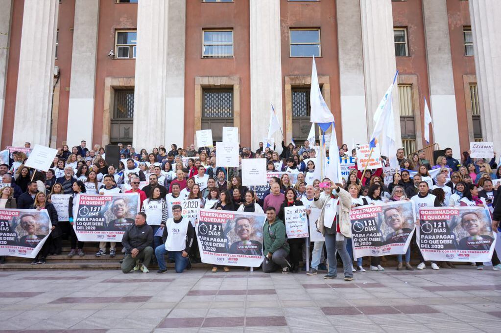 Manifestación del Sute en las escalinatas del Poder Judicial. Foto: Prensa Sute