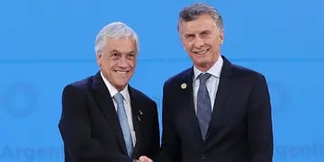 El presidente Mauricio Macri dejó saludos a su par de Chile, quien está en Buenos Aires como invitado en la cumbre.