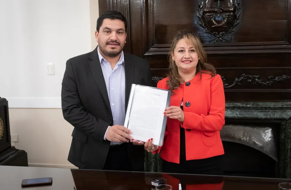 El intendente Ojeda presentó su proyecto minero en la Legislatura. Foto: Ignacio Blanco / Los Andes