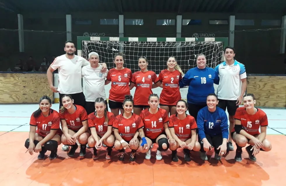 Las chicas de Maipú se coronaron como las mejores del handball mendocino
