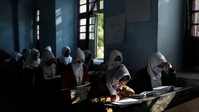 educación para niñas en Afganistán