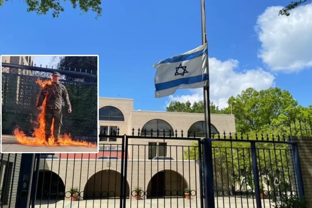 Impactante video: un soldado se prendió fuego frente a la embajada de Israel en Washintong