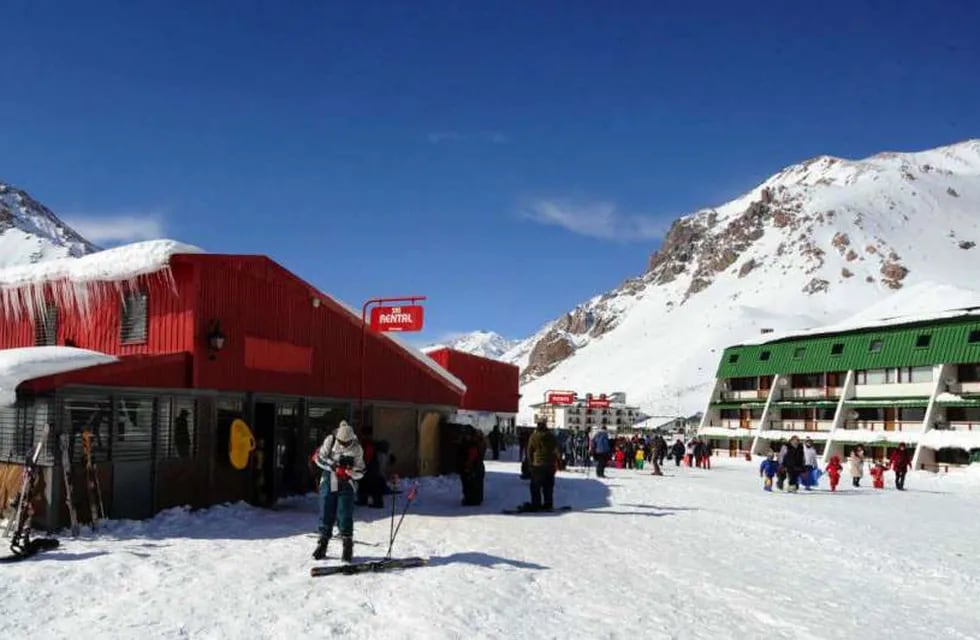 Los Penitentes: terminó la concesión del centro de esquí, aunque hay prórroga