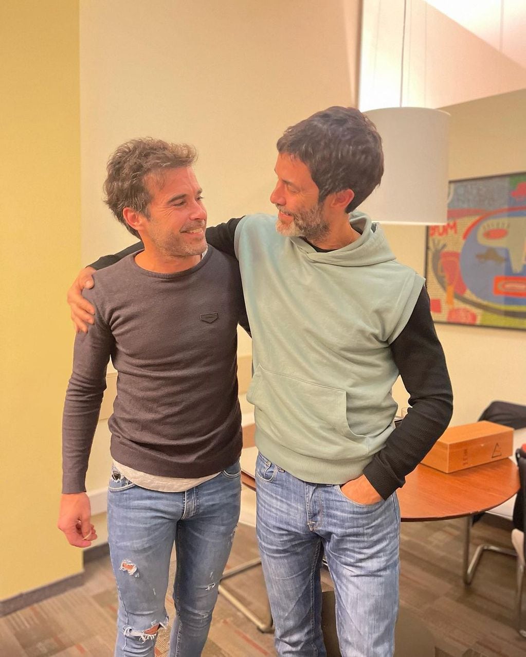 Nicolás Cabré y Mariano Martínez volverán a trabajar juntos, anunciaron en sus redes sociales.