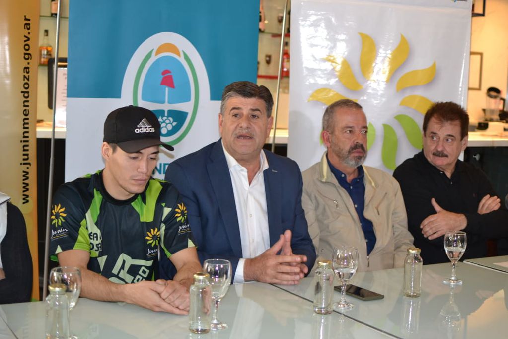 Presentación oficial y conferencia de prensa de la velada de boxeo que se vivirá en Junín con Maxi Segura como pelea de fondo. / Gentileza.