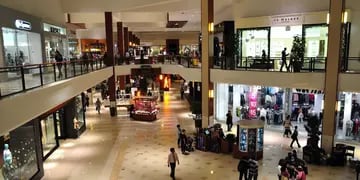 Aventura open mall