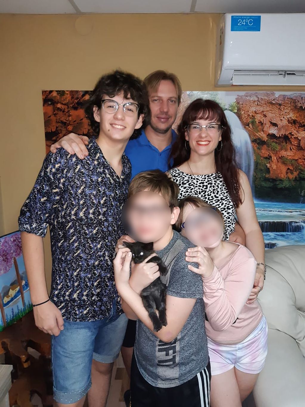 Lionel Schroder junto a su familia. Foto: Web