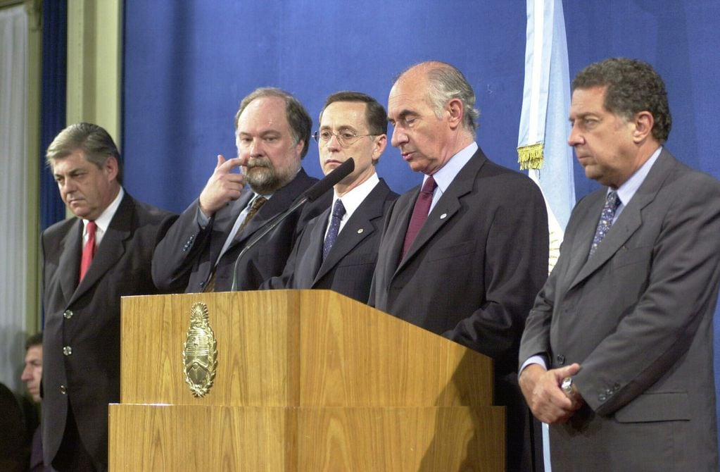 Juan Pablo Baylac en diciembre 2001 como vocero del presidente Fernando de la Rúa. (Clarín)