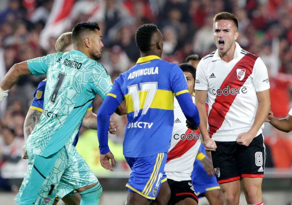 Sergio Romero criticó el accionar del árbitro Darío Herrera.