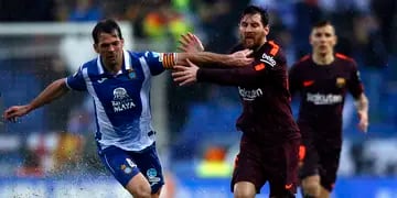 Messi arrancó el partido desde el banco, pero ingresó y no pudo cambiar la historia. El Colchonero ganó y quedó a 9 puntos.