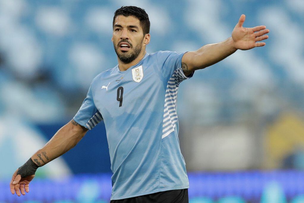 El goleador Luis Suárez, una de las cartas ganadoras de un Uruguay necesitado. (AP)