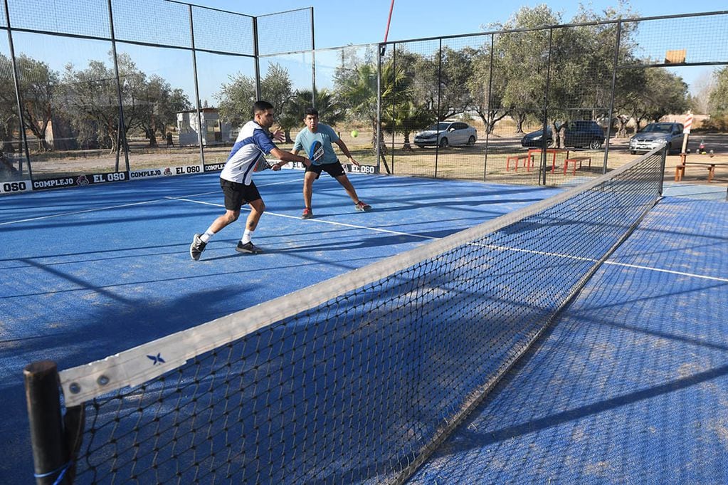 El pádel vuelve a ser un deporte muy practicado. Foto: José Gutiérrez/ Los Andes